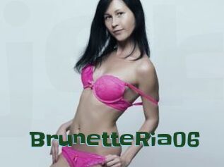 BrunetteRia06
