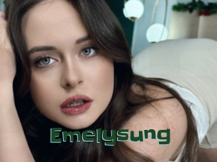 emelysung Jeune baise