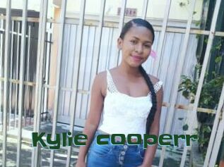 Kylie_cooperr