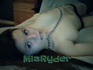 Mia_Ryder