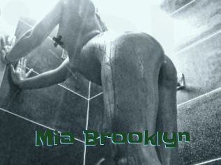 Mia_Brooklyn