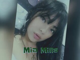 Mia_Mills