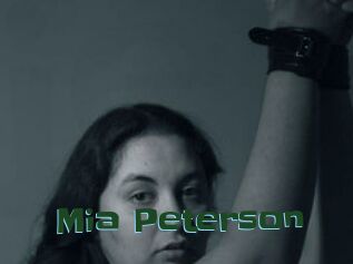 Mia_Peterson