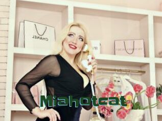 Miahotcat