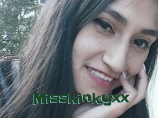 Misskinkyxx