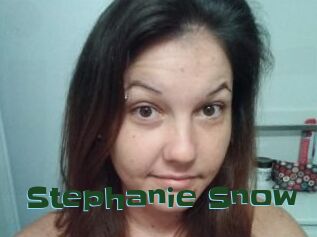 Stephanie_Snow