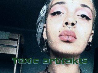 Toxic_artifakts